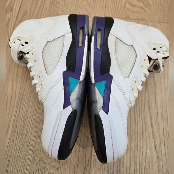 Jordan 5 - Grape - Picture 6 of 12